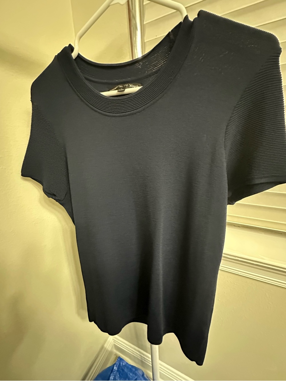 Preston & York Ribbed Short Sleeve Top in Navy Blue, L